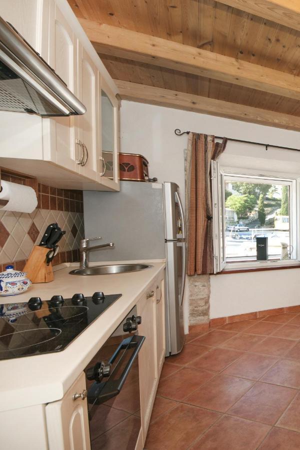 Seaside Holiday House Maslinica, Solta - 13965 Grohote Buitenkant foto